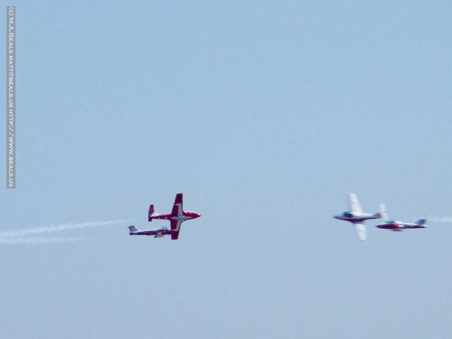 0770-Snowbirds_double_flyby